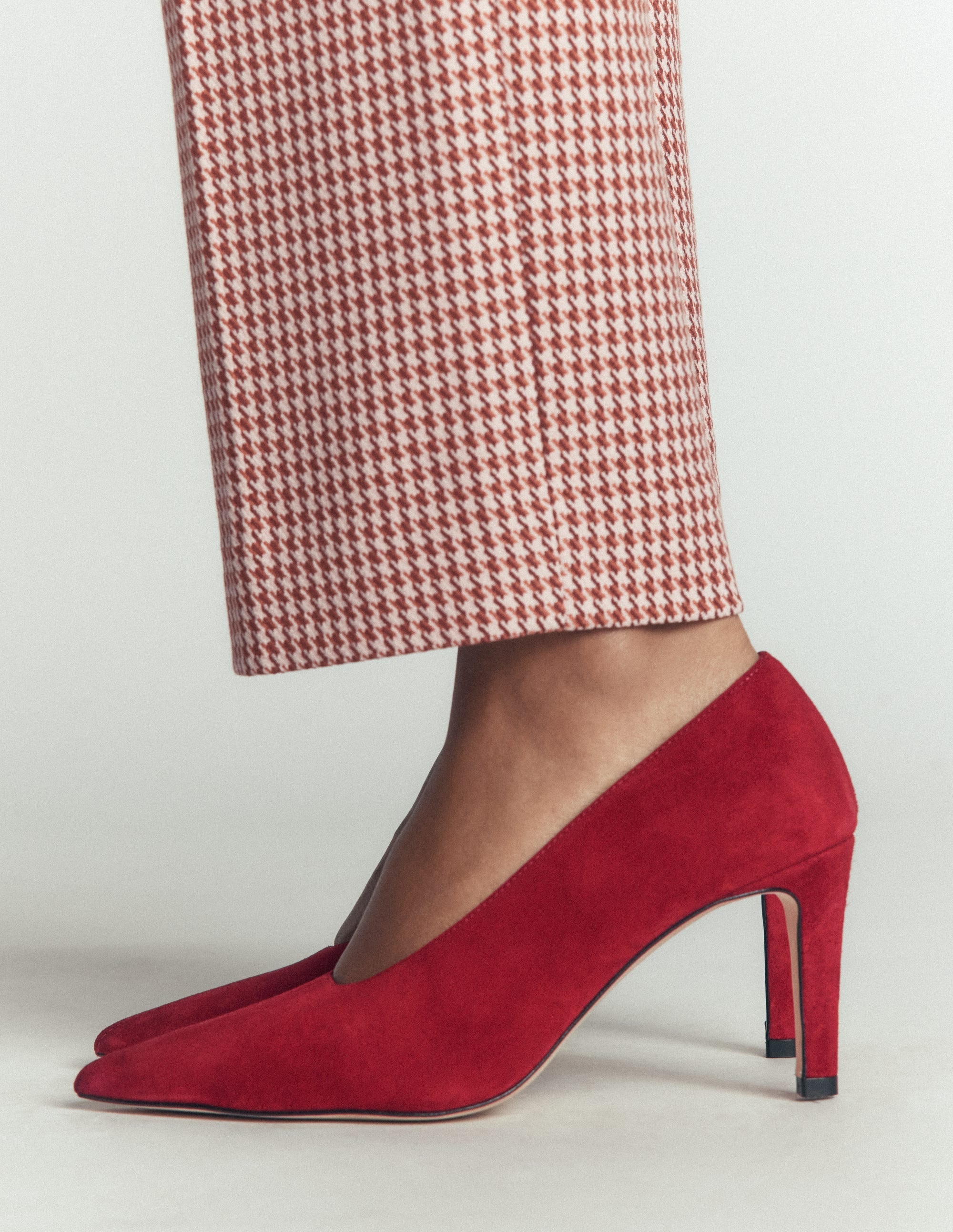 Pointed Court Shoes-Oxblood