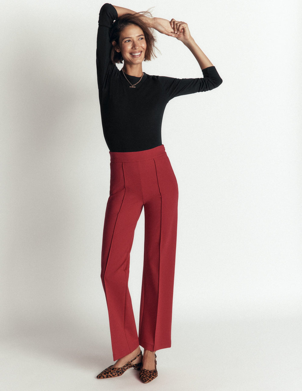 Essential Crew Neck Top-Black