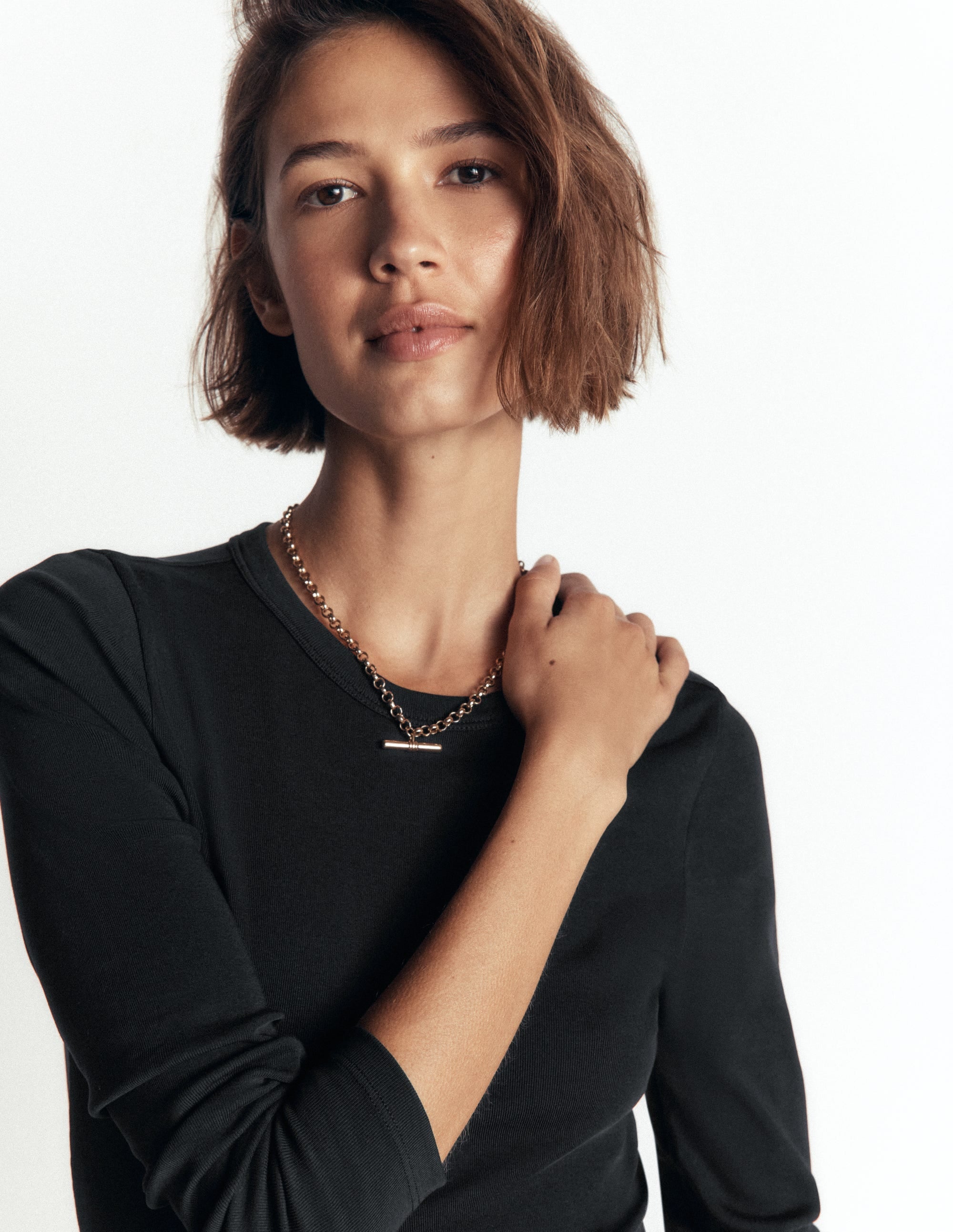 Essential Crew Neck Top-Black